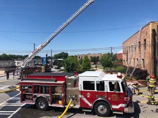 PHOTO: Electrical problem cause of fire in abandoned building in downtown Winder